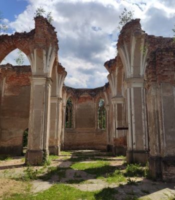 Ruiny kościoła w Jałówce - Atrakcje Podlasia